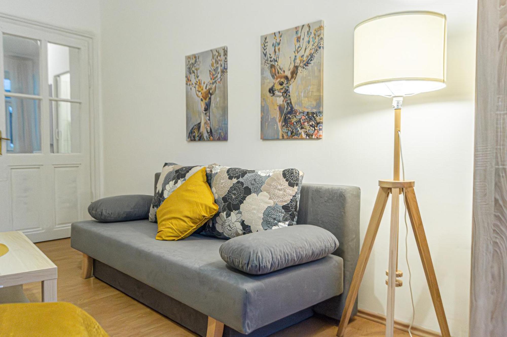 Chic 1br Well Connected To The Whole Wien